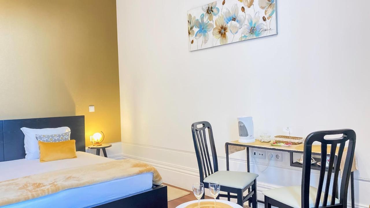 Gardenia Aparthotel Порту Экстерьер фото